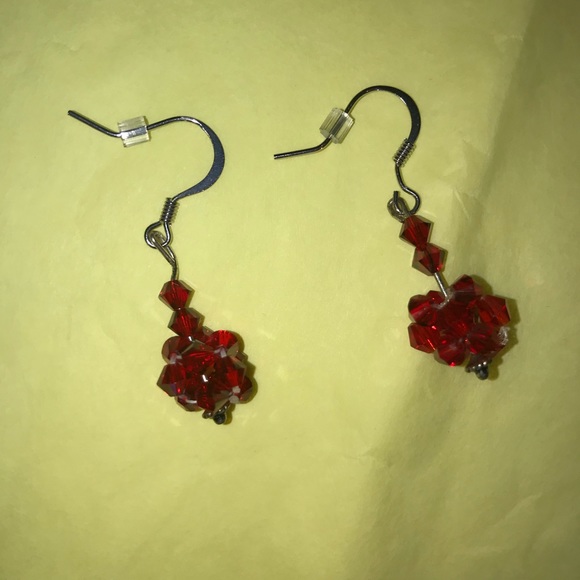 Red crystal Earrings - Picture 4 of 4